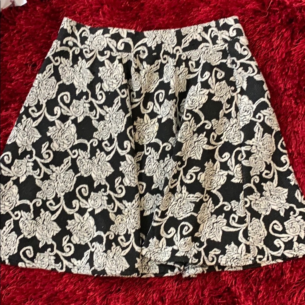 2 Flow Skirts. American Eagle and Joe B - Picture 5 of 6